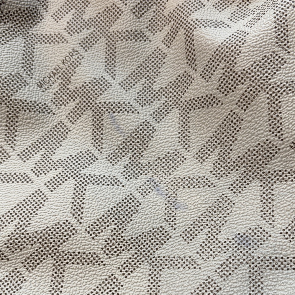 Michael Kors Monogram Beige Tote - Picture 4 of 4